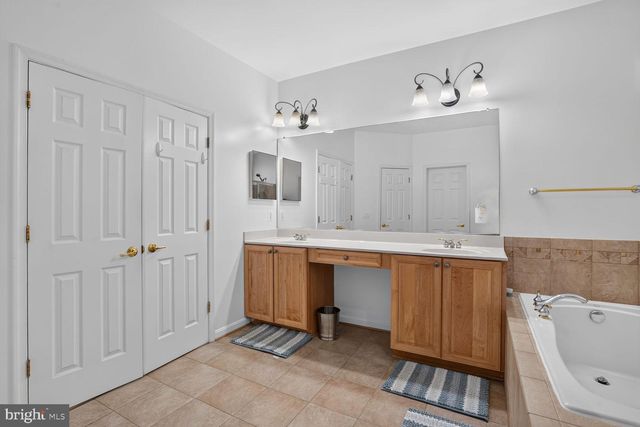 20369 POTOMAC LANDING TER, Sterling, VA 20165