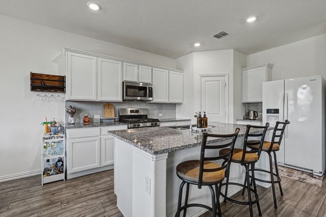 812 Carmen Street, Forney, TX 75126