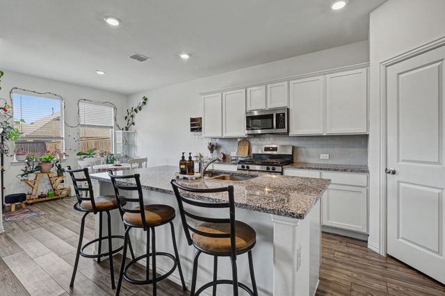 812 Carmen Street, Forney, TX 75126