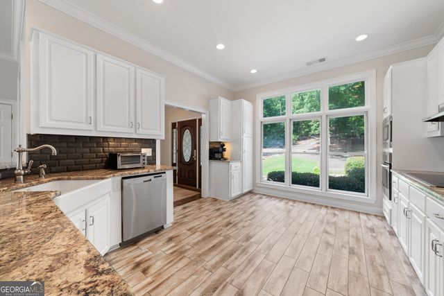 262 N Rock Island Drive, Eatonton, GA 31024