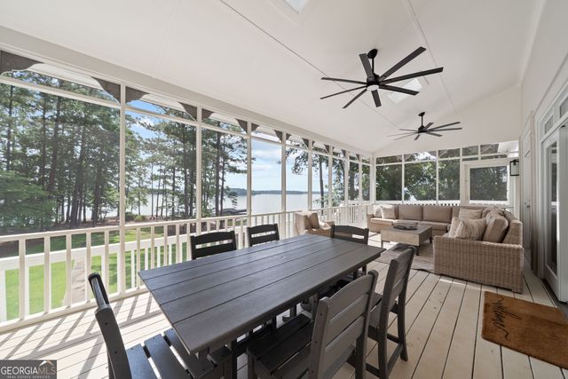 262 N Rock Island Drive, Eatonton, GA 31024