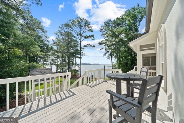 262 N Rock Island Drive, Eatonton, GA 31024