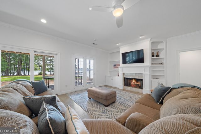 262 N Rock Island Drive, Eatonton, GA 31024