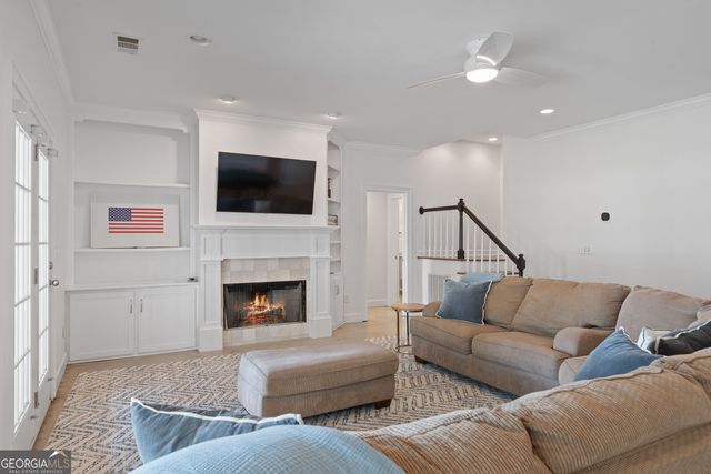 262 N Rock Island Drive, Eatonton, GA 31024