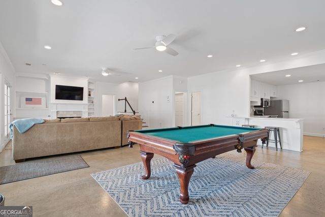 262 N Rock Island Drive, Eatonton, GA 31024