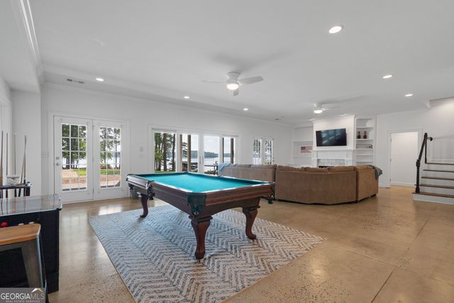 262 N Rock Island Drive, Eatonton, GA 31024