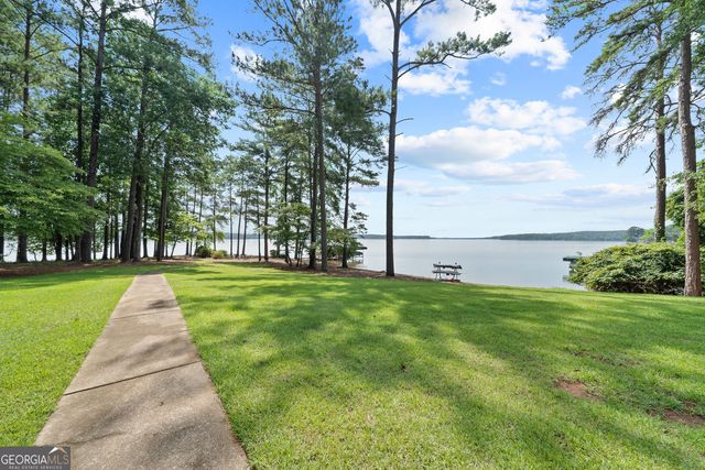 262 N Rock Island Drive, Eatonton, GA 31024