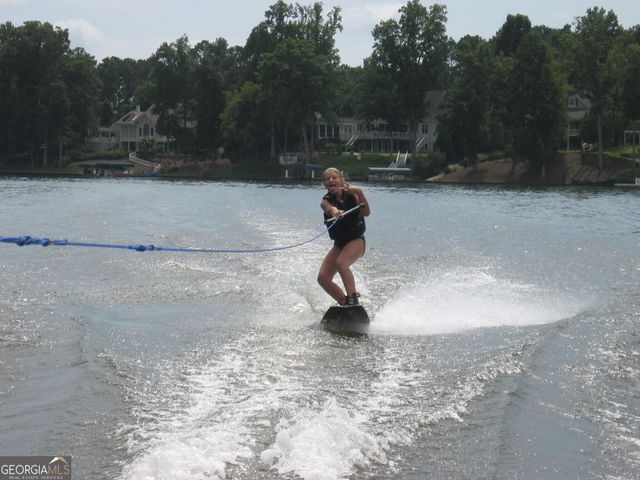 262 N Rock Island Drive, Eatonton, GA 31024