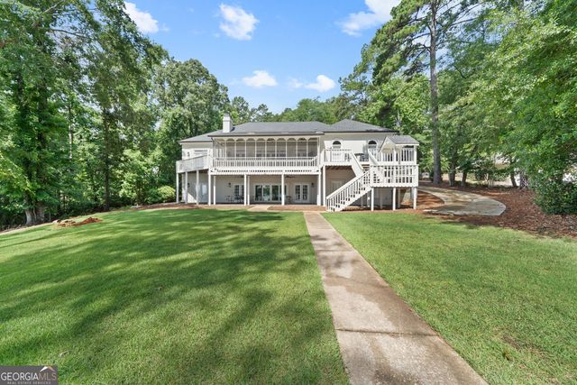 262 N Rock Island Drive, Eatonton, GA 31024