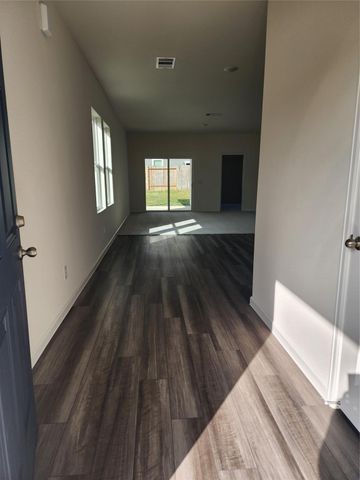 31306 Gayle Prairie Oaks Street, Waller, TX 77484