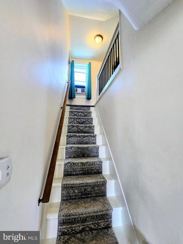 44 E HUMMELSTOWN ST, Elizabethtown, PA 17022