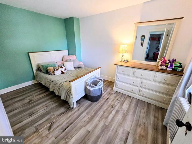 44 E HUMMELSTOWN ST, Elizabethtown, PA 17022