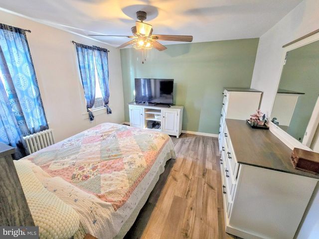 44 E HUMMELSTOWN ST, Elizabethtown, PA 17022