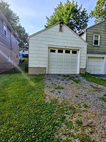 44 E HUMMELSTOWN ST, Elizabethtown, PA 17022