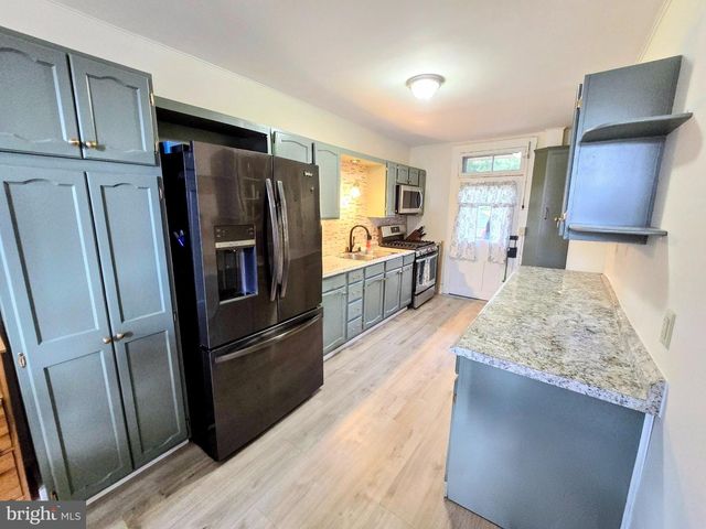 44 E HUMMELSTOWN ST, Elizabethtown, PA 17022