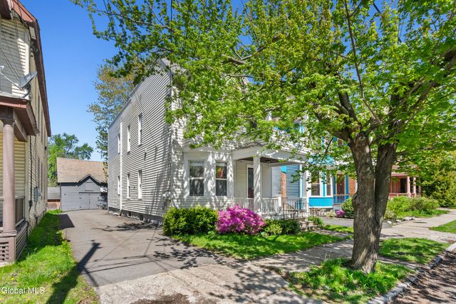 1047 Gillespie Street, Schenectady, NY 12308