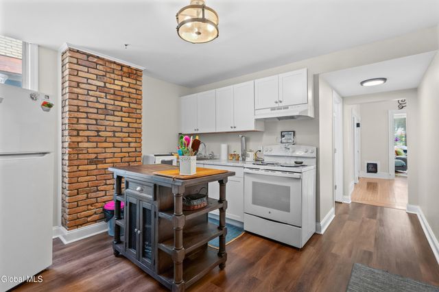 1047 Gillespie Street, Schenectady, NY 12308