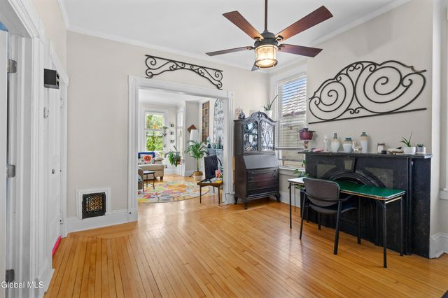 1047 Gillespie Street, Schenectady, NY 12308