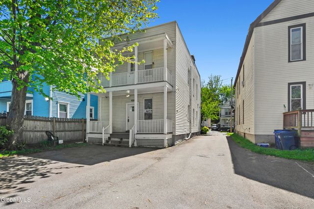 1047 Gillespie Street, Schenectady, NY 12308