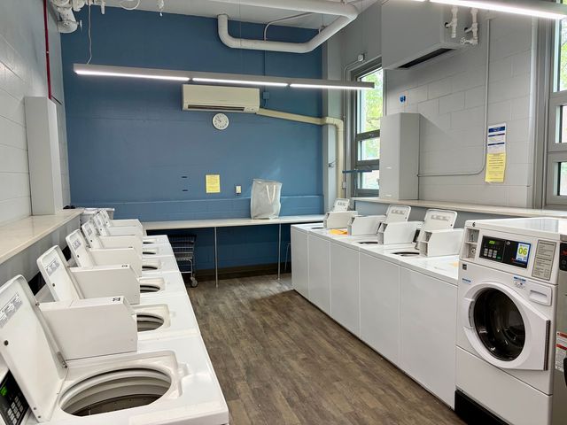 1255 N Sandburg Terrace 2304E, Chicago, IL 60610