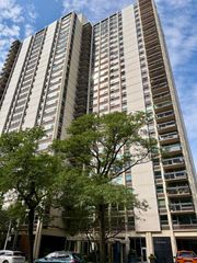1255 N Sandburg Terrace 2304E, Chicago, IL 60610