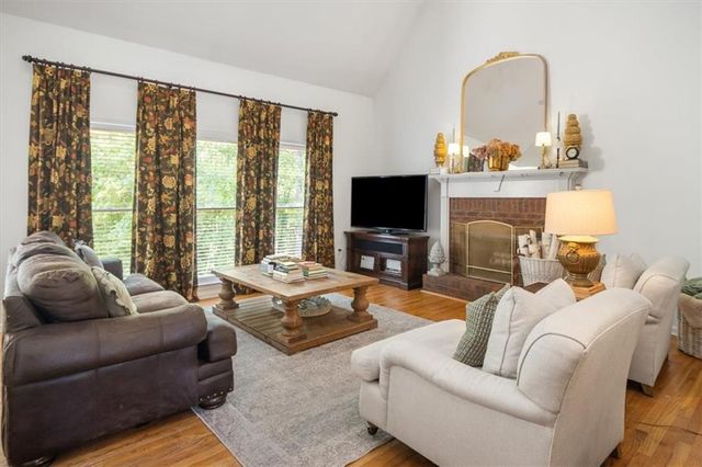 982 Bridge Mill Avenue, Canton, GA 30114