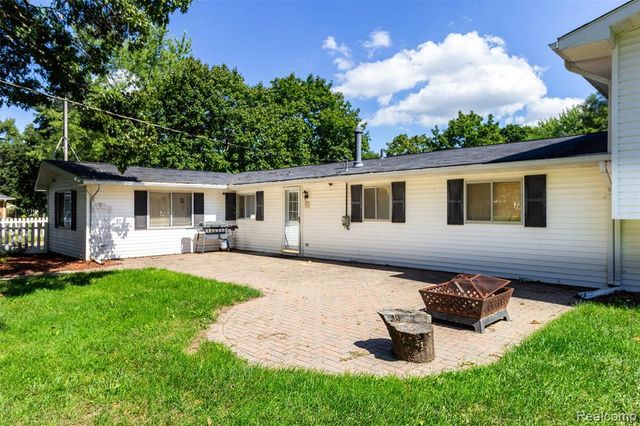 2750 Frankson Avenue, Rochester Hills, MI 48307
