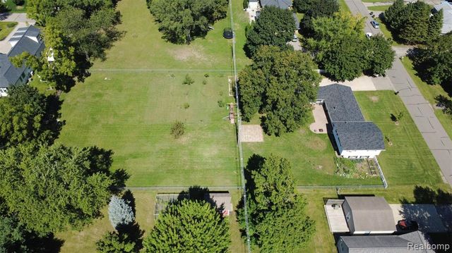 2750 Frankson Avenue, Rochester Hills, MI 48307