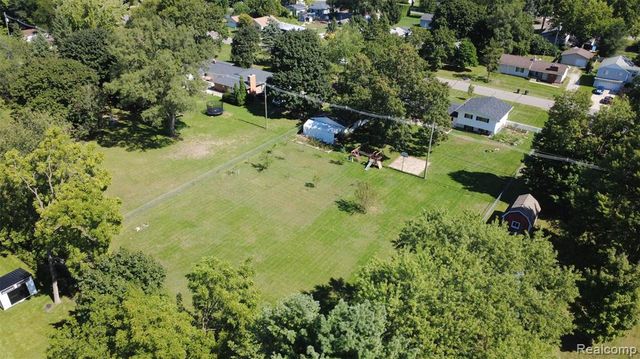 2750 Frankson Avenue, Rochester Hills, MI 48307