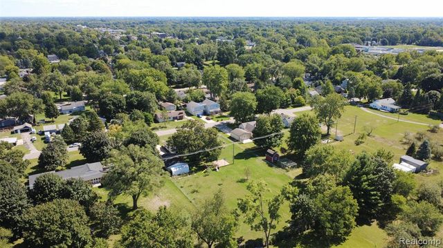 2750 Frankson Avenue, Rochester Hills, MI 48307