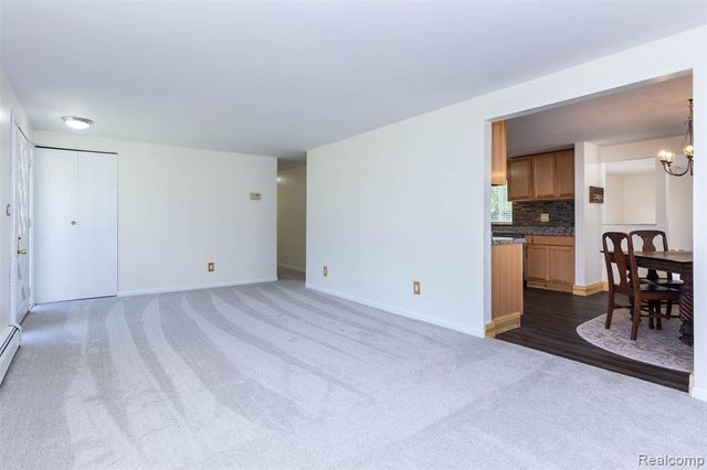 2750 Frankson Avenue, Rochester Hills, MI 48307