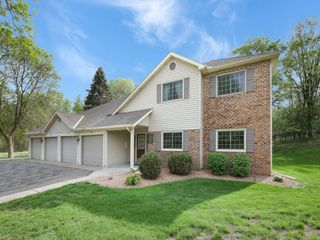 15105 Lesley Lane, Eden Prairie, MN 55346