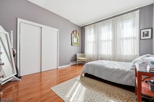 44 Oberlin St, Maplewood Twp., NJ 07040