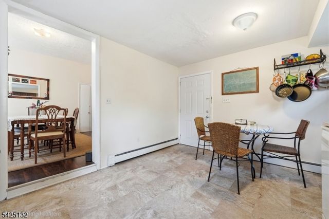 44 Oberlin St, Maplewood Twp., NJ 07040