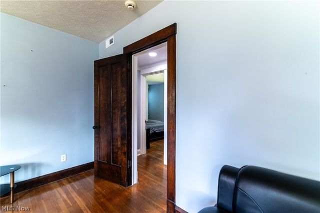 423 Bradley Lane, Youngstown, OH 44504