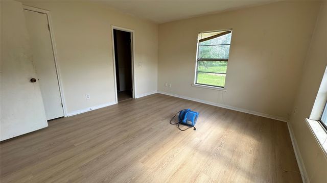 2570 Stadium Drive, Alvin, TX 77511