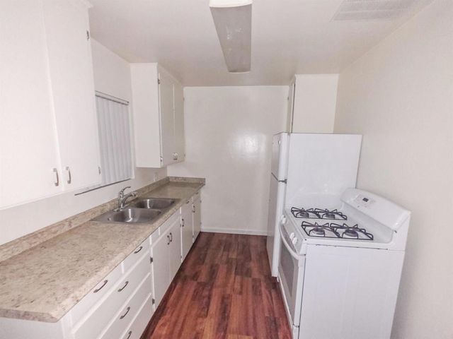 403 11 4th Ave, Escondido, CA 92025