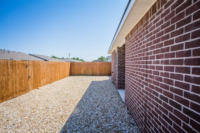 1610 135th Street, Lubbock, TX 79423