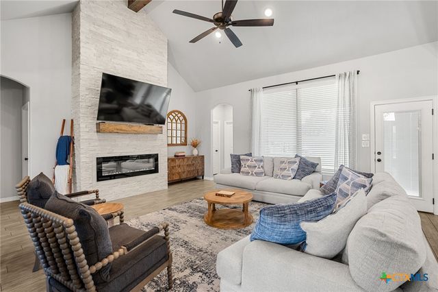 259 Belleview Drive, Belton, TX 76513