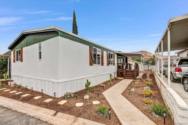10880 CA-67 6, Lakeside, CA 92040