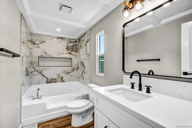 10880 CA-67 6, Lakeside, CA 92040