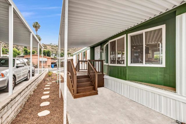 10880 CA-67 6, Lakeside, CA 92040