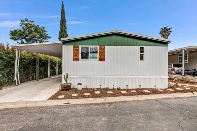 10880 CA-67 6, Lakeside, CA 92040