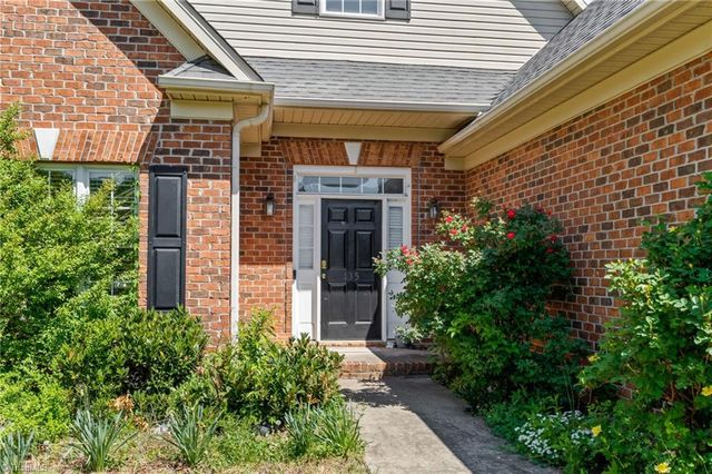 135 Oak Run Court, Lewisville, NC 27023