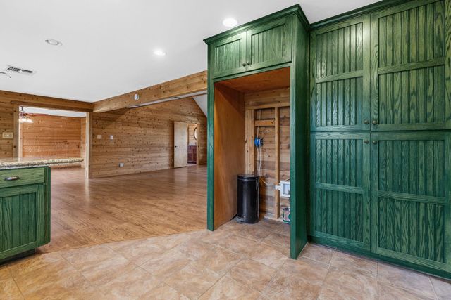 51 County Road 436, Thrall, TX 76578