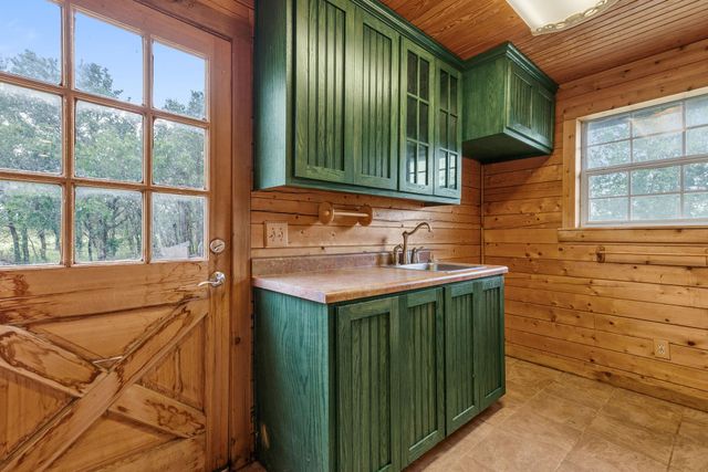 51 County Road 436, Thrall, TX 76578