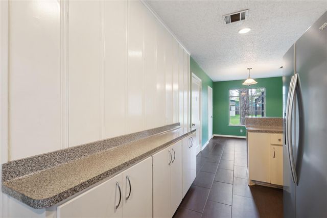 1900 Justin LN, Austin, TX 78757