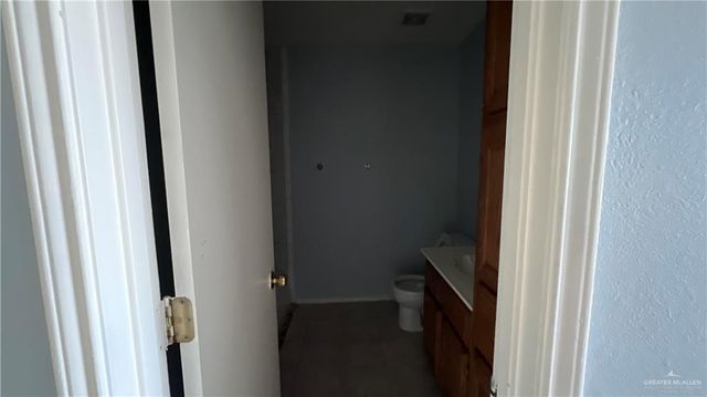 220 N Glasscock Boulevard, Alton, TX 78573