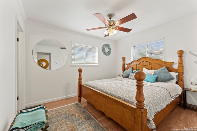 1911 Singing Wind, Kerrville, TX 78028
