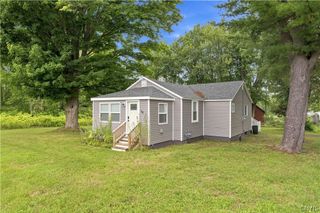 58 Van Ness Rd S Road South, Van Buren, NY 13027